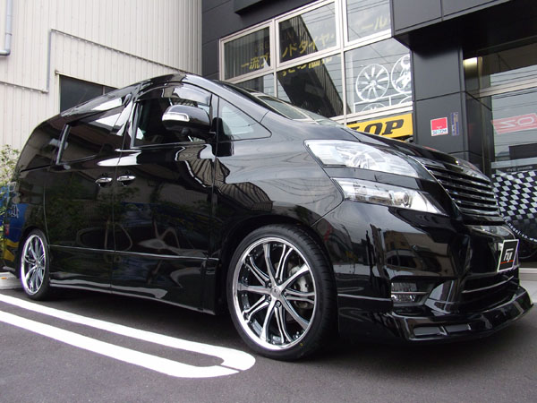 車メーカー トヨタ; 車種名 ヴェルファイア; ホイールメーカー / ブランド LEHRMEISTER / エクスカリバー; 商品名 バイエルン2/ 5WD