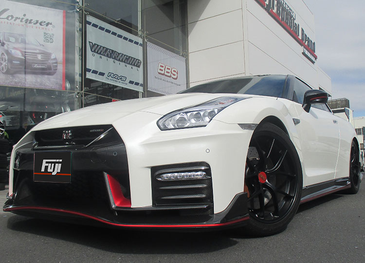 NISSAN GT-R