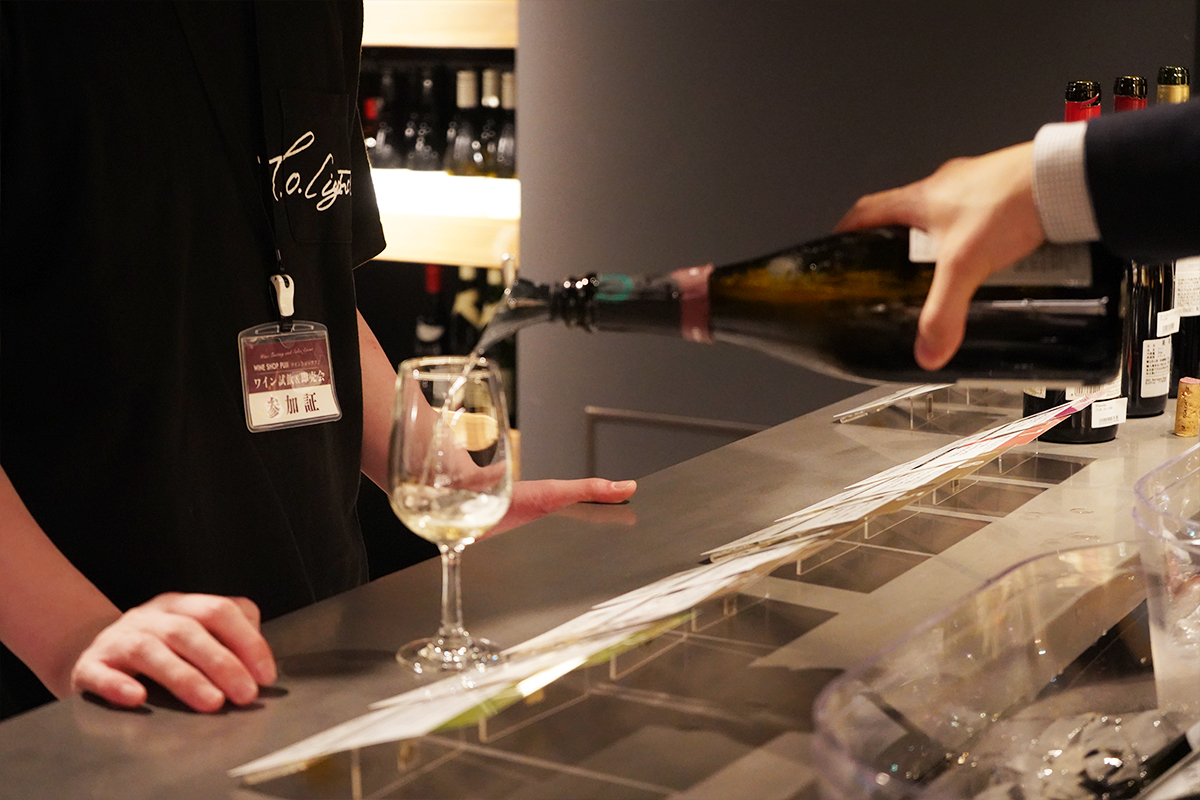 ワインショップフジ 試飲即売会の様子
