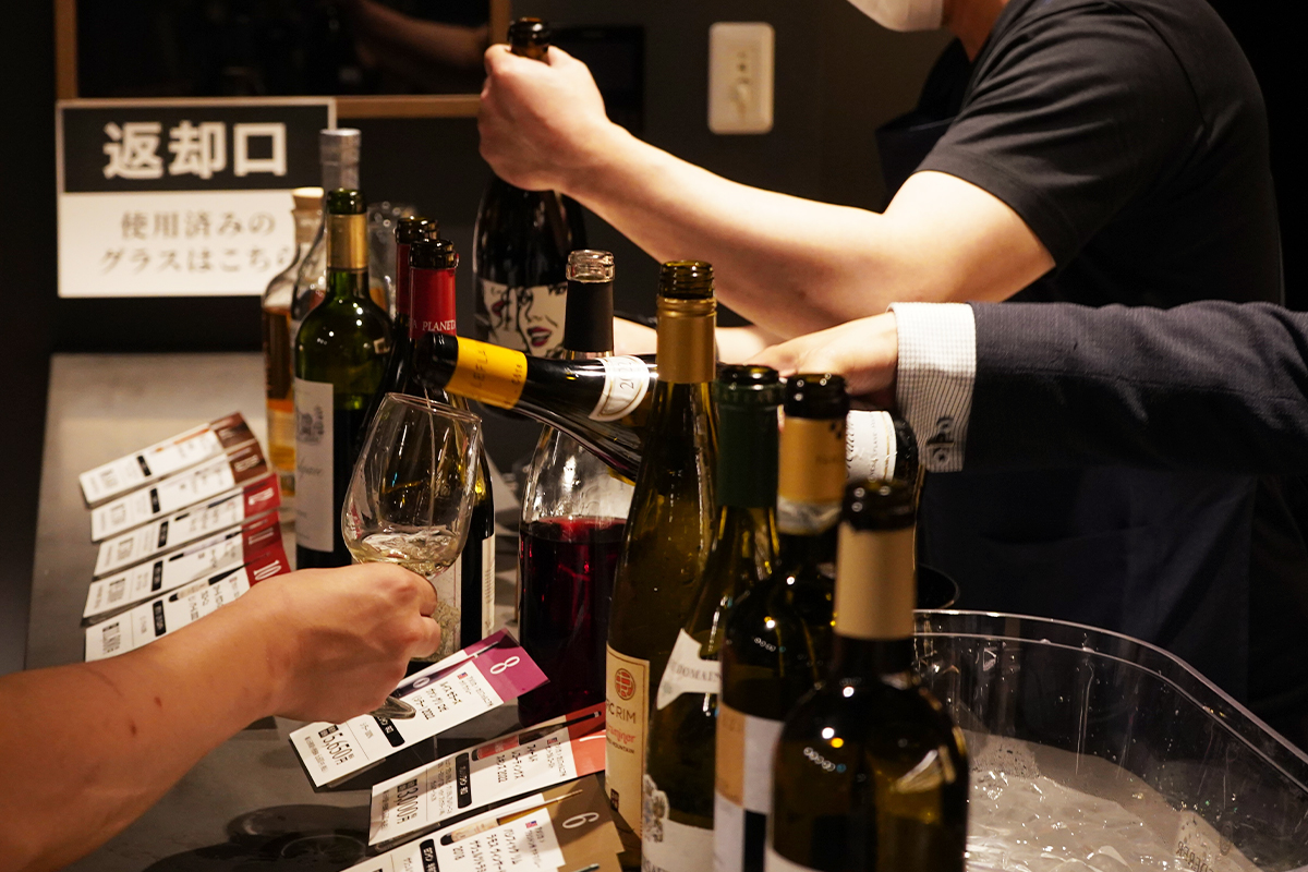 ワインショップフジ 試飲即売会の様子
