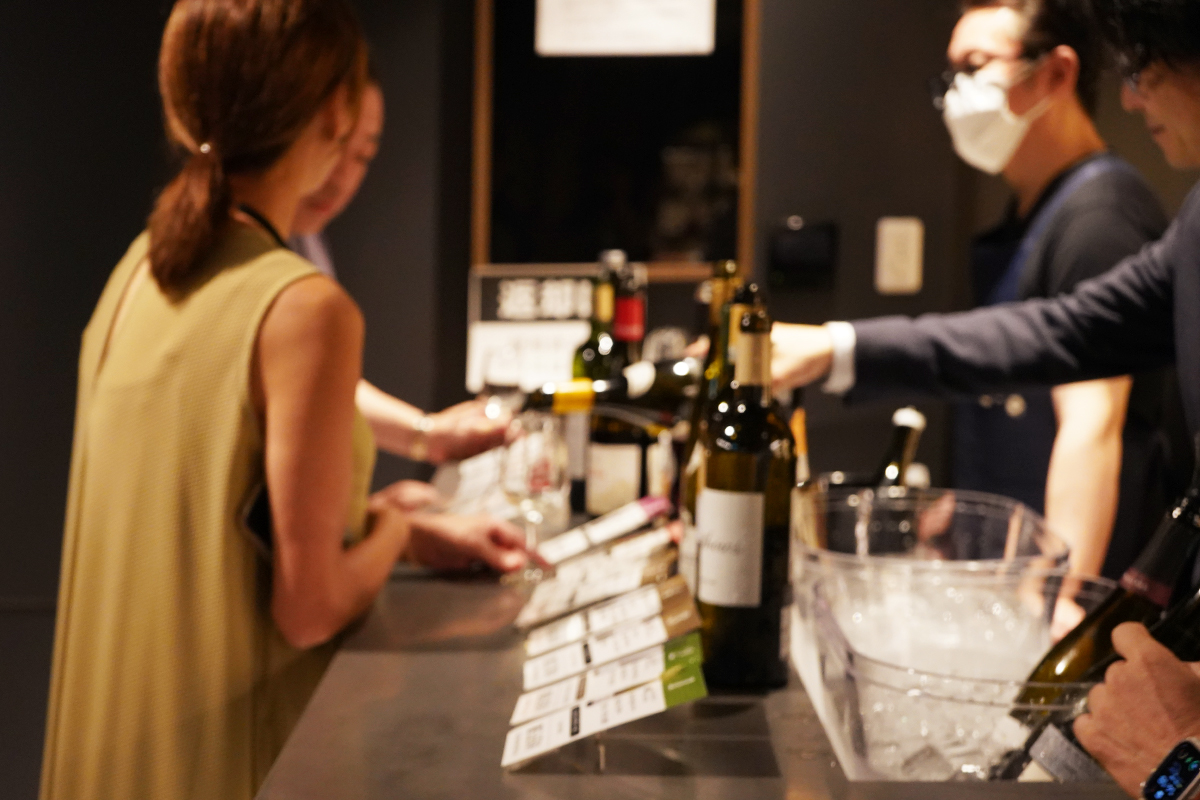 ワインショップフジ 試飲即売会の様子