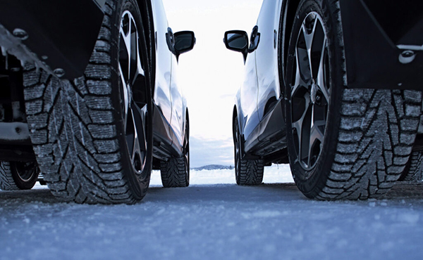 スタッドレスタイヤおすすめ7選！選ぶポイントや安く買う方法も解説