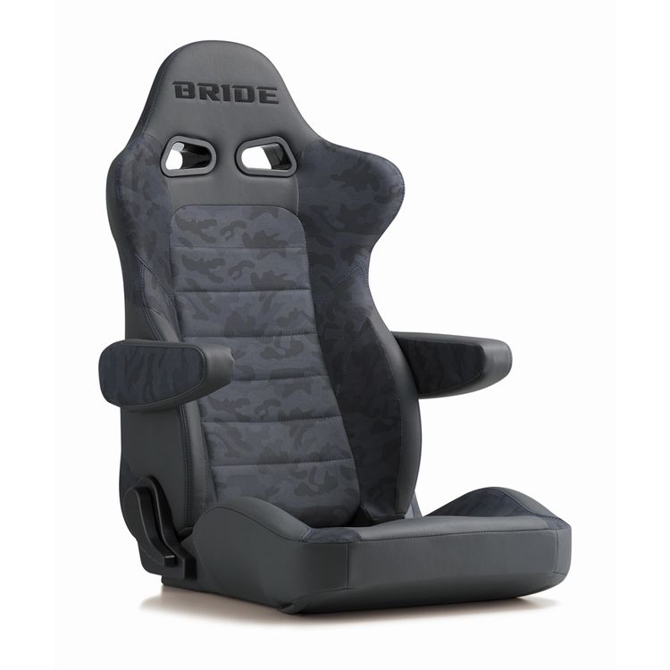 EUROGHOST ブルーカモフラージュ リクライニングシート BRIDEリクライニングモデルの傑作 EUROSTERIIのボディにカモフラージュ柄を組み合わせたプレイフル＆エレガンスなリクライニングシート 快適性を追求したシート設計 BRIDE