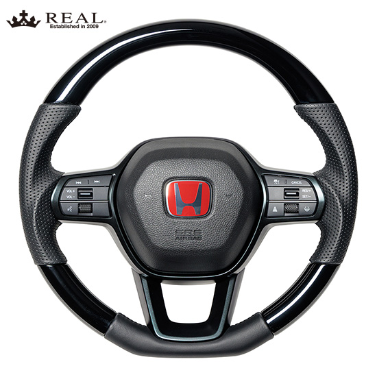 レアル ステアリング オリジナルシリーズ ソフトDシェイプ 品番：FL5-PBW-BK 適合：シビック タイプR (FL5) / CIVIC TYPE R R4(2022).9～、シビック (FL1/4) / CIVIC R3(2021).9～ 純正パーツ、純正エアバッグ、純正パドルシフト対応。純正ステアリングがステアリングヒーター付きの場合、この商品に交換するとステアリングヒーターは作動しません。 REAL