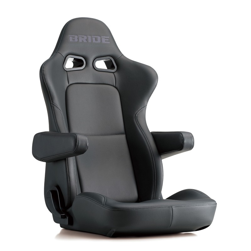 EUROSTERII CRUZ タフレザーブラック シートヒーター搭載モデル リクライニングシート バックレストに便利なポケットを装備し、ヘッドレスト後面には存在感を示す「BRIDE」の刺繍が入り アームレストは別売になります。シートヒーター搭載モデル（12V専用） BRIDE