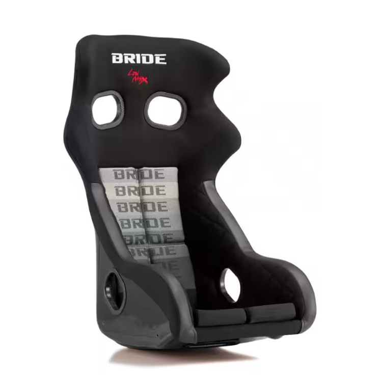 XERO CS PLUS スーパーアラミド製ブラックシェル グラデーションロゴ フルバケットシート 中型ヘッドガードを装備するハーフカバー使用のレーシングフルバケットシート 導電性表皮材の優れた除電効果により、操縦性の向上とスポーティな走行安定性を実現 BRIDE