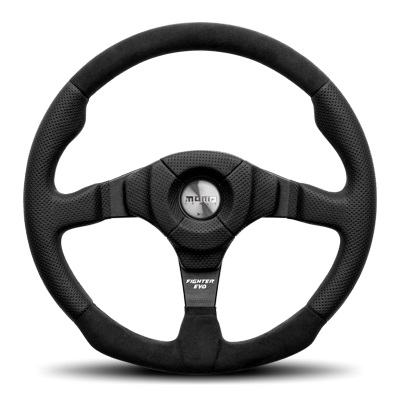 【正規品輸入品】 FIGHTER EVO LEATHER ファイター エボ レザー 35Φ F-33 ホーンボタンHB-18が付属します。パッド固定ビス2本付属。残り4本（箇所）はボス側の付属ビスをご利用下さい。ボス（ハブ）・配線・レンチは付属しませんのでボス（ハブ）側 の付属品をご利用下さい。 MOMO