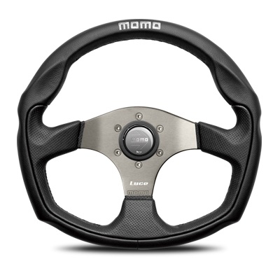 【正規品輸入品】 LUCE ルーチェ 35Φ L-1 ホーンボタンHB-05が付属します。アースリングL型・取付ビス6本付属。ボス（ハブ）・配線・レンチは付属しませんのでボス（ハブ）側の付属品をご利用下さい。LUCE (ルーチェ）用オプションキット別売（税込8.250円） MOMO
