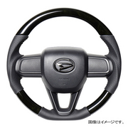レアル ステアリング オリジナルシリーズ Dシェイプ 品番：DIB-BKW-BK 適合：DAIHATSU アトレー (S700V/S710V) R3(2021).12～、DAIHATSU タフト (LA900S/LA910S) R2(2020).6～、DAIHATSU タント (LA650S/LA660S) ※タントカスタム含む、DAIHATSU タント ファンクロス ( エアバッグやパドルシフト、スイッチ、カバー類は純正品を再使用してください。ステアリングヒーターには対応しておりません。 REAL 