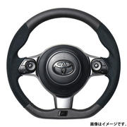 レアル ステアリング オリジナルシリーズ エンブレムタイプ 品番：GRM-ALC-SL 適合：GR86 (ZN8) R3.10～ / BRZ (ZD8) R3.7～ / 86 (ZN6：後期) H28.8～R3.10 / BRZ (ZC6：後期) H28.8～R2.11 / 86 GR (ZN6) H29.12～R3.10 / C-HR”GR SPORT”(10系) R1.10～ アクア ”GR SPORT・17インチパッケージ” (10系) H29.11～ / ヴィッツGRMN (130系) / ヴィッツ GR SPORT ”GR” (130系) H29.9～R2.3 / ヴォクシー ”GR SPORT” (80系) H29.9～ / ノア ”GR SPORT” (80系) H29.9～ REAL 
